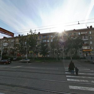 Челябинск, Улица Горького, 81: фото