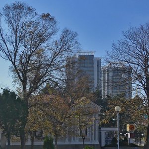 Naberezhnaya ulitsa, 4, : foto