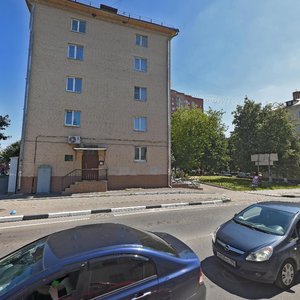 Ploshchad Revolyutsii, 3, Istra: photo
