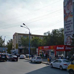 Волжский, Улица Свердлова, 37: фото