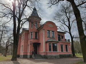 Sadovaya Street, 9, Pavlovsk: photo
