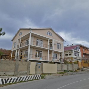 Геленджик, Кипарисовая улица, 1: фото