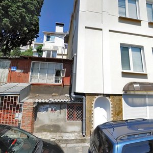 Drazhinskogo Street, 12, Yalta: photo