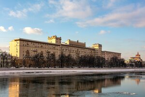 Москва, Космодамианская набережная, 36: фото