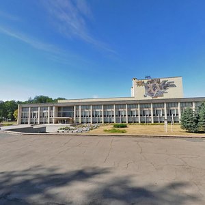 Каменское, Улица Вячеслава Черновола, 67: фото