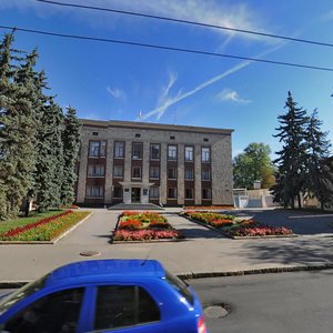 Bogdana Khmelnitskogo Street, 11, : foto