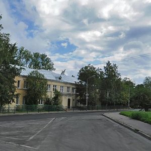 Ломоносов, Александровская улица, 6/9: фото