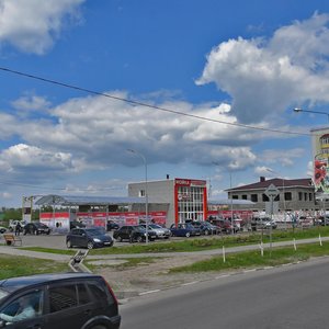 Старый Оскол, Микрорайон Будённого, 18А: фото