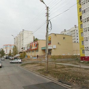 Астрахань, Жилая улица, 9: фото