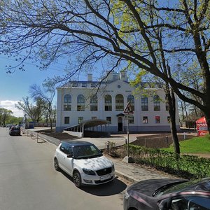 Torgovaya Square, 5, Peterhof: photo