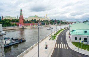 Kremlyovskaya Embankment, 1с3, Moscow: photo