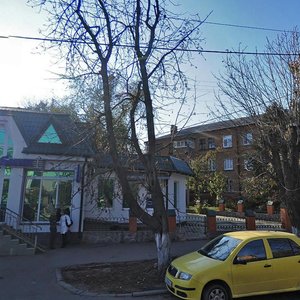 Vulytsia Horkoho, 1, Uman: photo