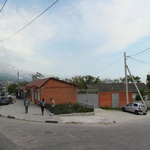1st Zavodskaya Street, 2, Novorossiysk: photo