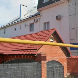 Akademika Pustovojta Street, 3, : foto