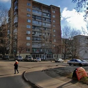 Bahhovutivska Street, 38, Kyiv: photo