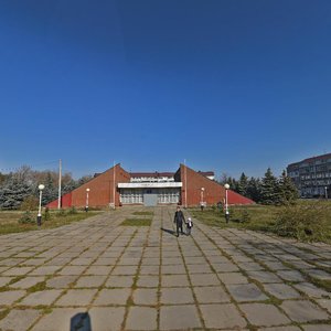 Pobedy Square, 1, Mineralniye Vodi: photo