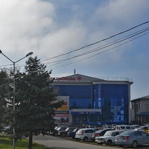Георгиевск, Улица Калинина, 30: фото