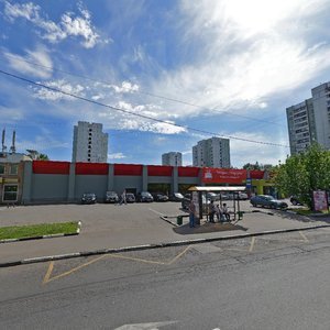 Cherepovetskaya Street, 18, : foto