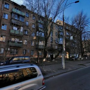 Киев, Улица Олега Ольжича, 3: фото