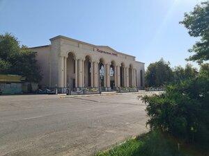 Шымкент, Улица 1 Мая, 10: фото
