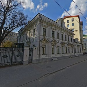 Ostozhenka Street, 24, : foto
