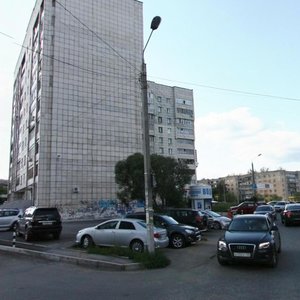 Revolyutsii Street, 12, Perm: photo