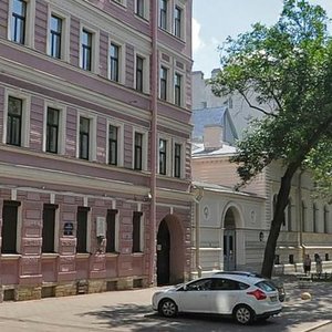 4th Vasilyevskogo Ostrova Line, 17, : foto