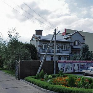 Таганрог, Улица Адмирала Крюйса, 15: фото