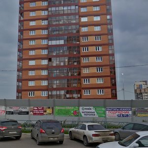 Красноярск, Улица Любы Шевцовой, 80: фото