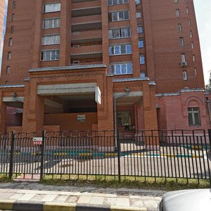 Gagarina Microdistrict, 18, : foto