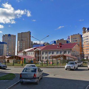Омск, Проспект Комарова, 17к4: фото