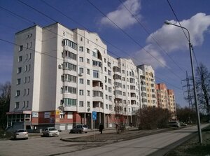 Новосибирск, Улица Иванова, 17: фото