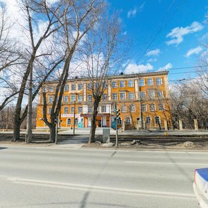 Mashinostroiteley Street, 2, Yekaterinburg: photo