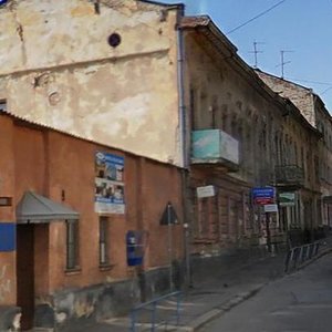 Львов, Улица Братьев Михновских, 11: фото