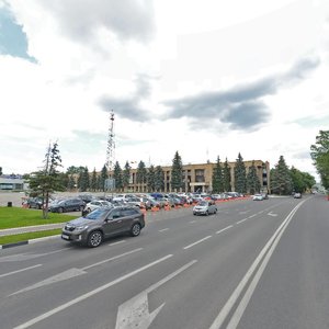 30 Let Pobedy Square, 1, : foto