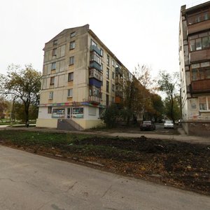 Ulitsa Ostrovskogo, 5, Novokuibishevsk: photo