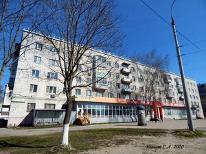 Komissarova Street, 17, : foto