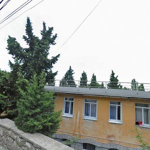 Алупка, Улица Фрунзе, 8: фото