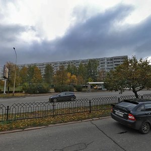 Mira Avenue, 44, : foto