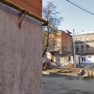Умань, Улица Небесной сотни, 13: фото