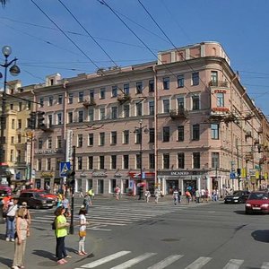 Nevskiy Avenue, 74-76, Saint Petersburg: photo