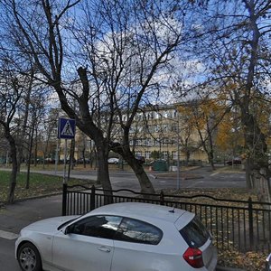 Usachyova Street, 66, Moscow: photo