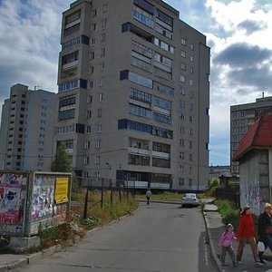 Leningradskaya Street, 4, Cherepovets: photo
