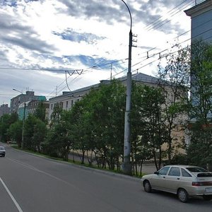 Polyarnye Zori Street, 26, Murmansk: photo