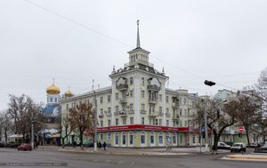 Луганск, Советская улица, 66: фото