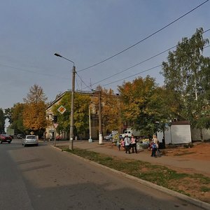 Киров, Улица Розы Люксембург, 67: фото