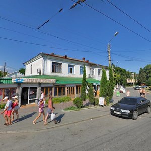 Алушта, Улица Горького, 10: фото