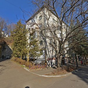 Кисловодск, Улица Тельмана, 12: фото