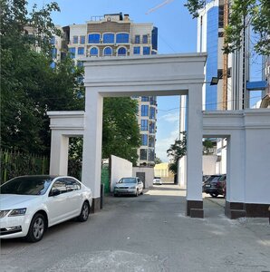 Bukhoro Street, 54, Dushanbe: photo