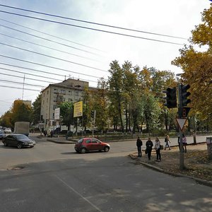 Киров, Октябрьский проспект, 64: фото